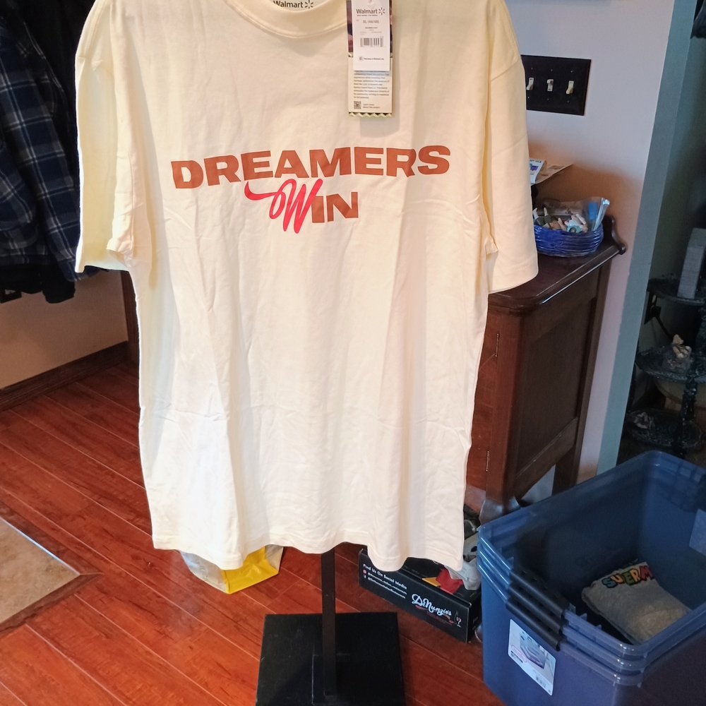 Dreamers Win Cream T-Shirt Bin 18
